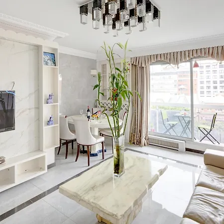 Sacha, Elegance Et Confort Au Coeur De Apartment